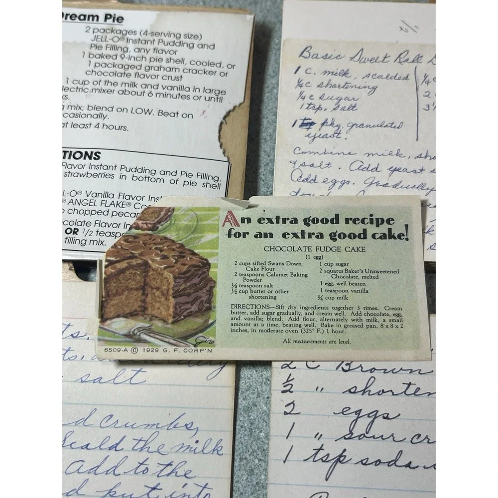 Vintage Wooden Recipe Box With Typed And Hand Written Recipe Cards Very Old